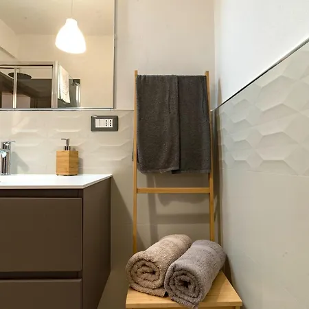 Macaia Family With Ac דירה ורנאצה