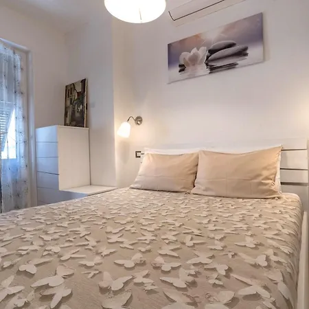 아파트 Macaia Family With Ac 베르나차